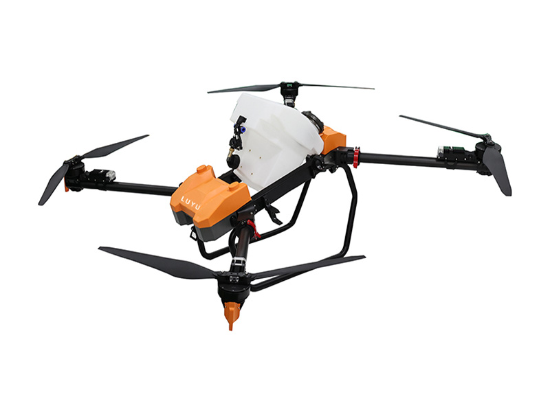 Drone photovoltaic cleaning equipment, drone equipment for cleaning photovoltaic panels, remote-controlled drone cleaning equipment